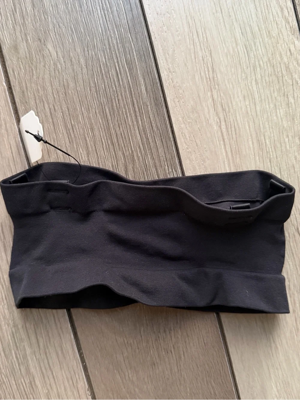 SKIMS Seamless Sculpt Bandeau Bra Black XXS/XS - Picture 2 of 4